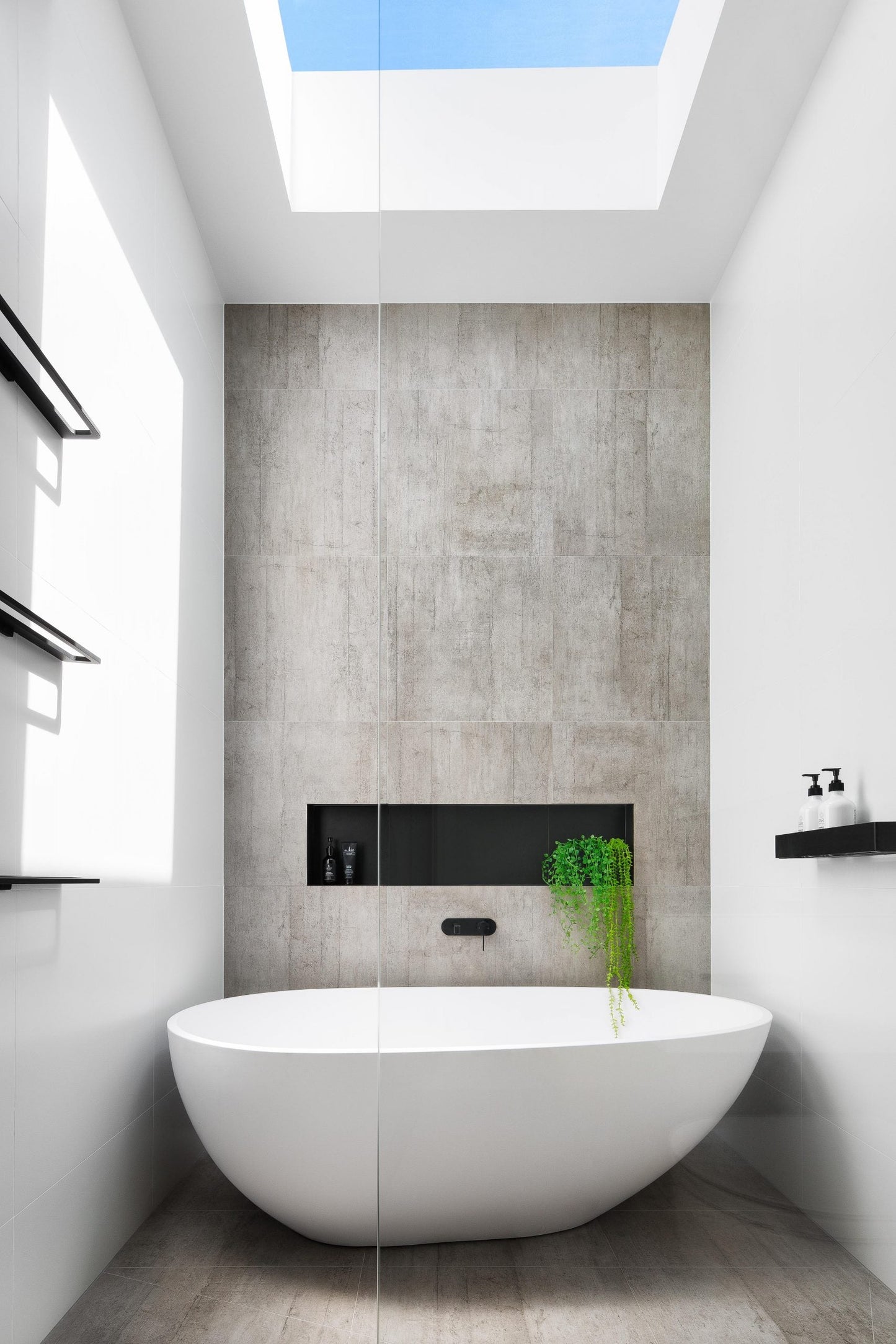 Toka Lite Jolanda Egg-Shaped Stone Bath - 1800mm - ST03 1800