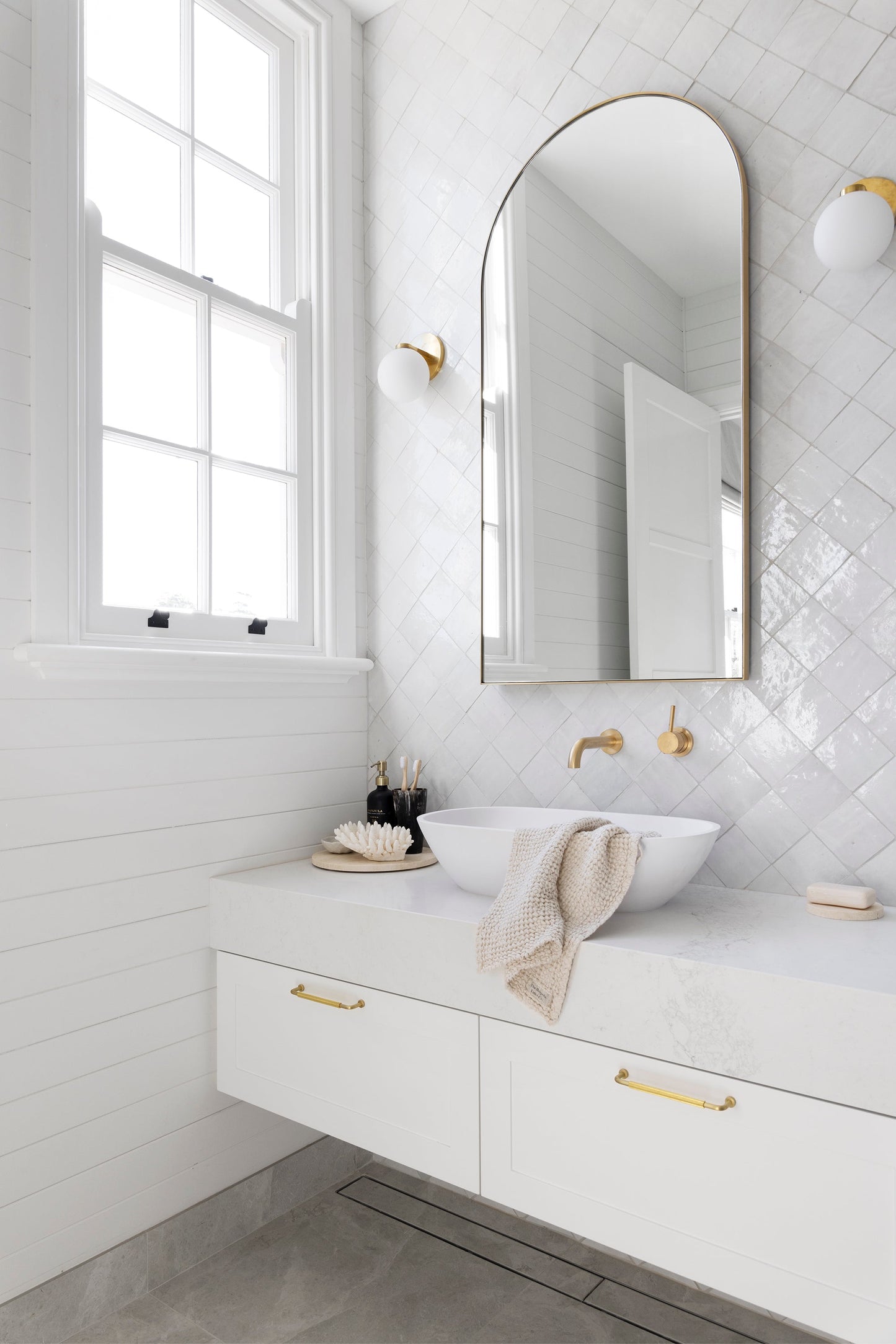 Toka Lite Justina Matte White Stone Basin - 600mm - STB12