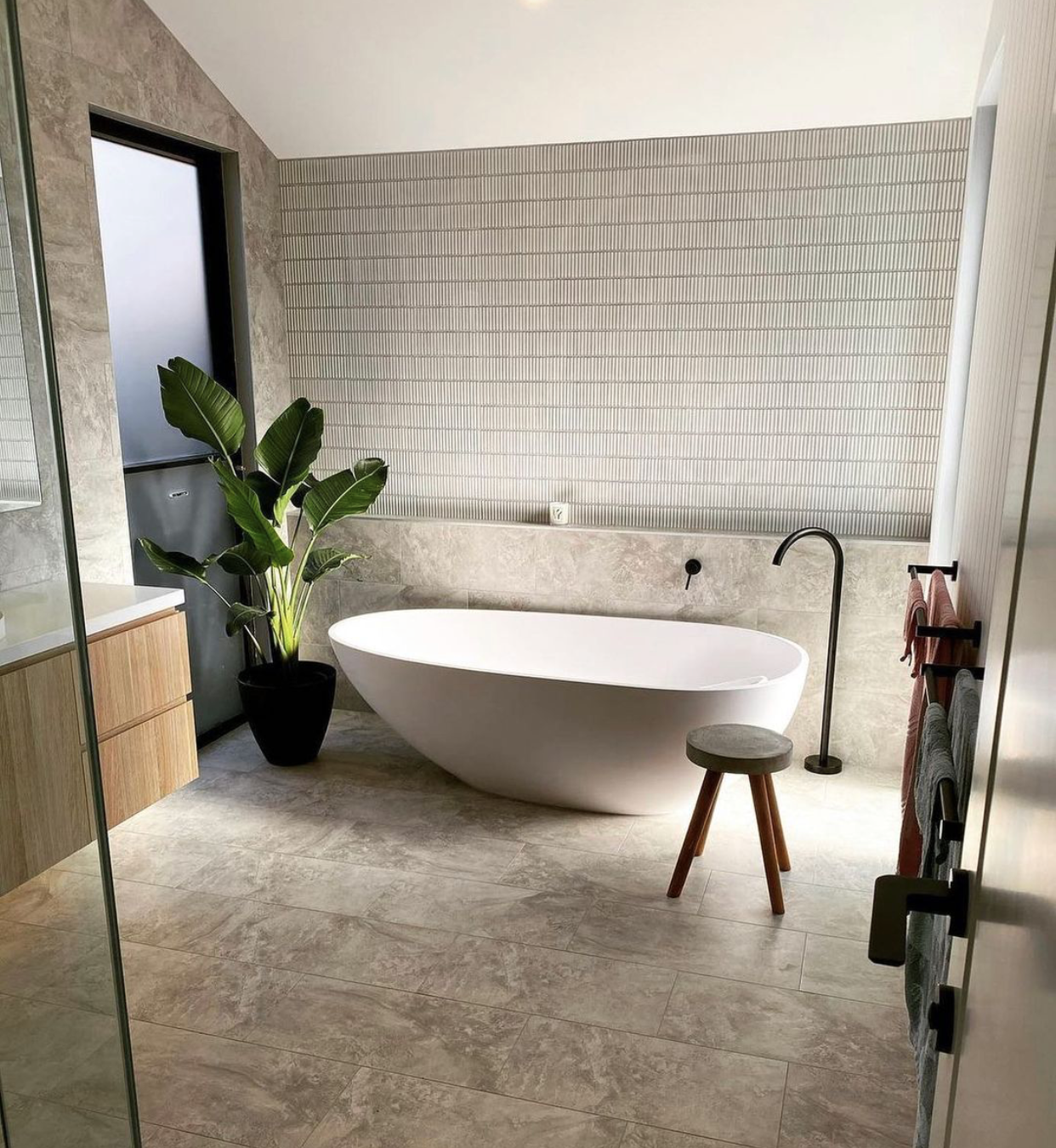 Toka Lite Jolanda Egg-Shaped Stone Bath - 1800mm - ST03 1800